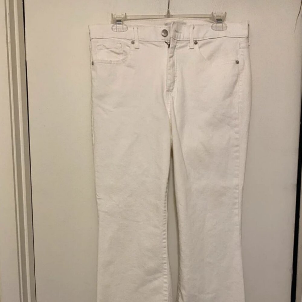 Women cropped jeans
